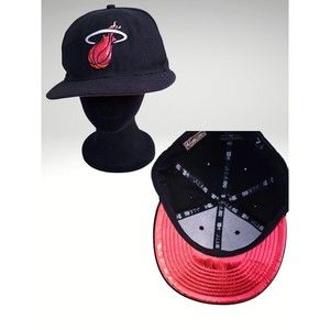 New Era 59Fifty 7 1/4 NBA  Miami Heat Black w/Red Metallic underbill Fitted